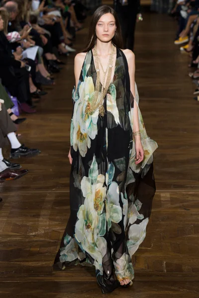Look 34